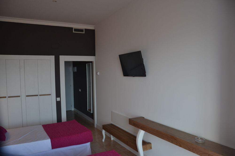 Hotel Brisamar Suites Coma-ruga Exterior foto