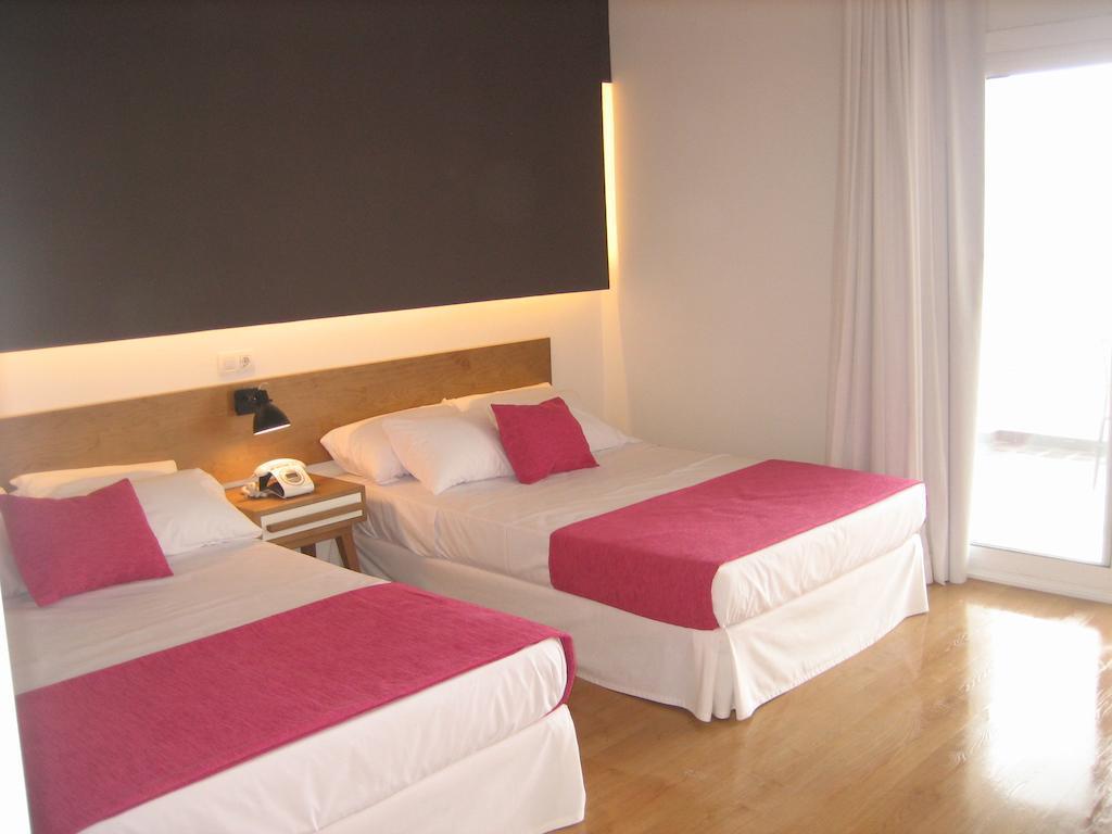 Hotel Brisamar Suites Coma-ruga Exterior foto