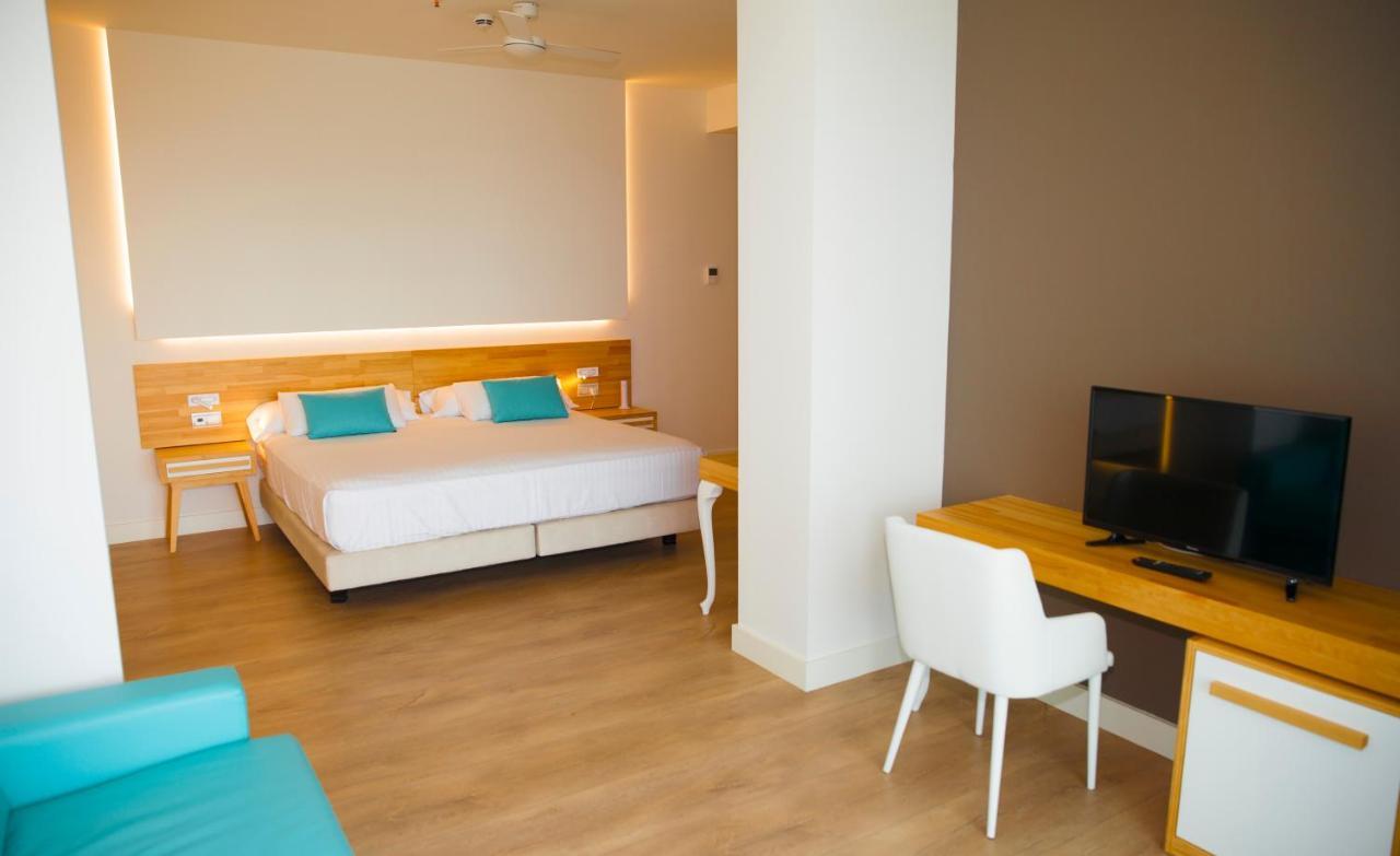 Hotel Brisamar Suites Coma-ruga Exterior foto